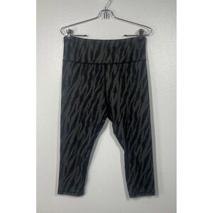 Zyia Active Capri Leggings Women's Size 12 Green/Black Cropped Activewear